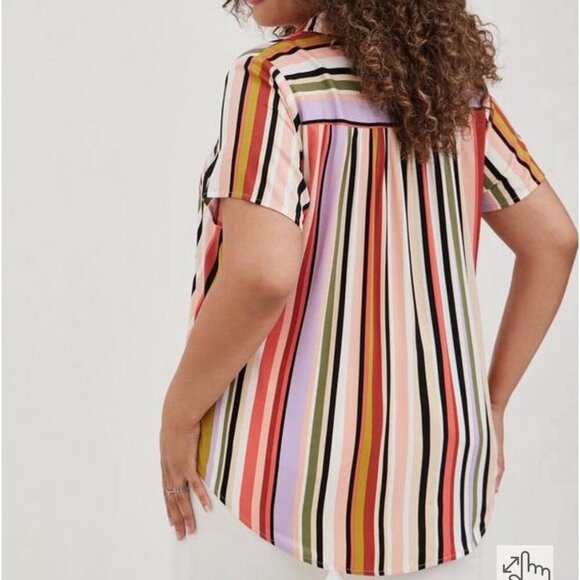 Torrid Size 3 Striped Stretch Challis Button-Front Shirt - Picture 2 of 8